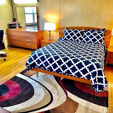 Lga Airport 3 Mins, 3 Bedroom Duplex House, Parking And Private Backyard, 9Mins Subway! Нью-Йорк Экстерьер фото