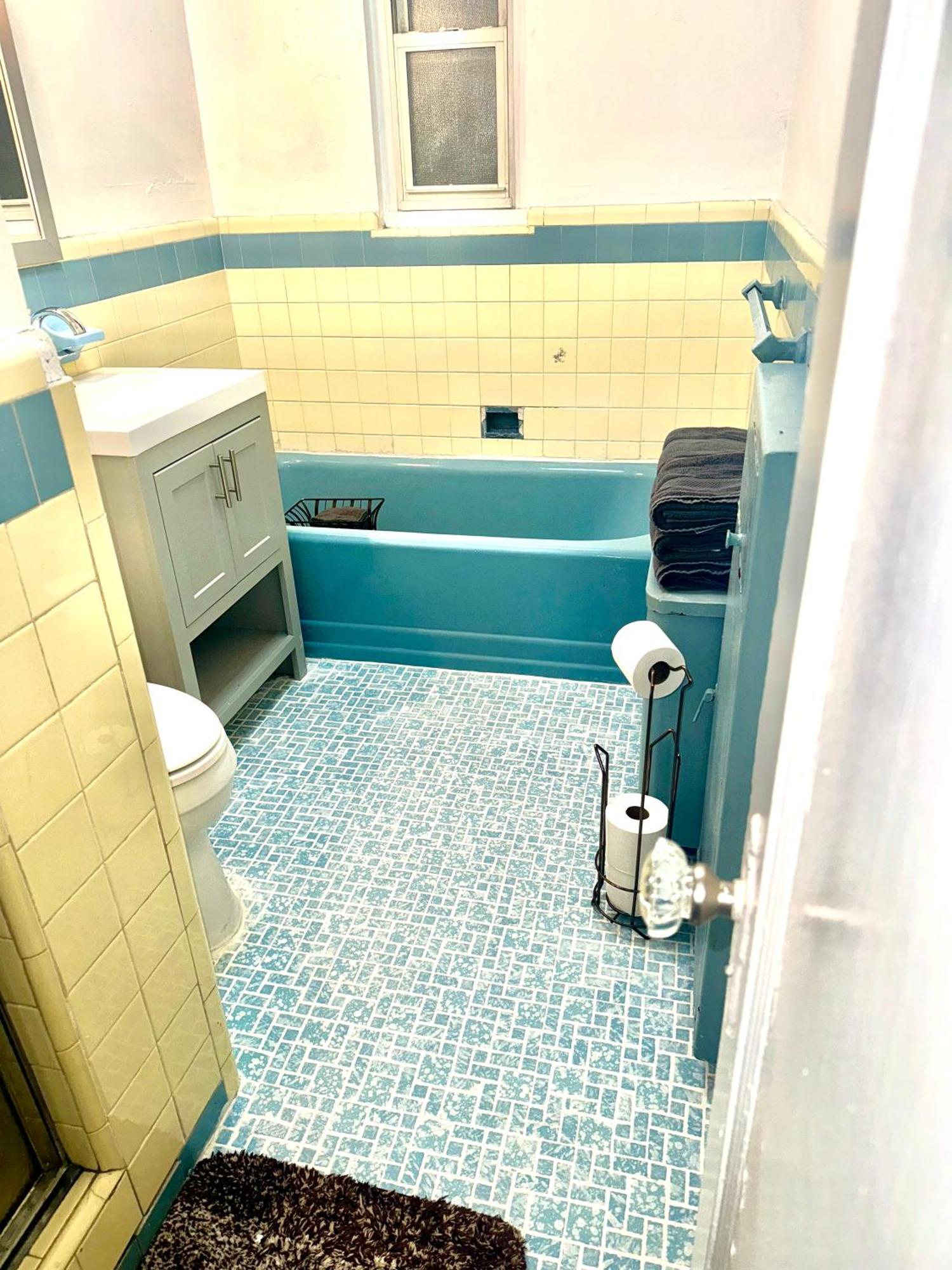 Lga Airport 3 Mins, 3 Bedroom Duplex House, Parking And Private Backyard, 9Mins Subway! Нью-Йорк Экстерьер фото